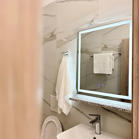 Aqualis Apartment *